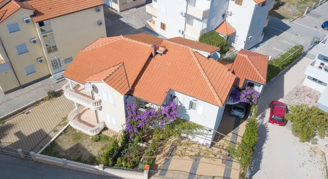 Apartment and Room Stefanija