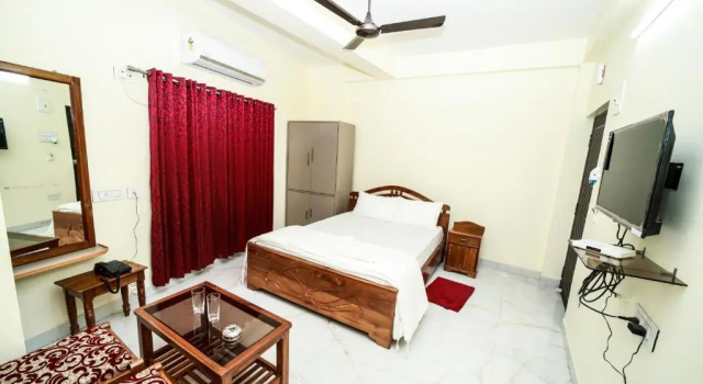 Rishika Ac Banquet And Guest House