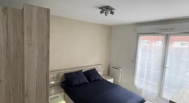 Appartement proche Paris et Disney land., Забронировать Апартаменты/квартира Отели Seine-Saint-Denis с парковкой, Парковка