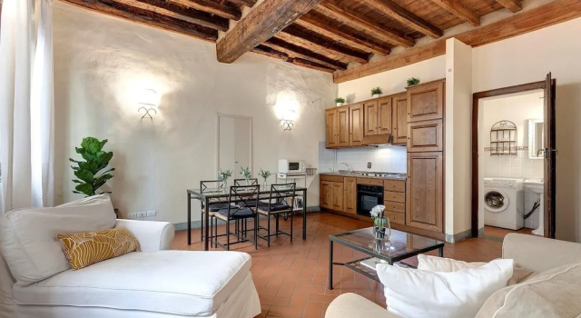 Leoni 10 in Firenze With 1 Bedrooms and 1 Bathrooms, Забронировать Апартаменты/квартира Уффици Флоренция, рядом с Галерея Уффици