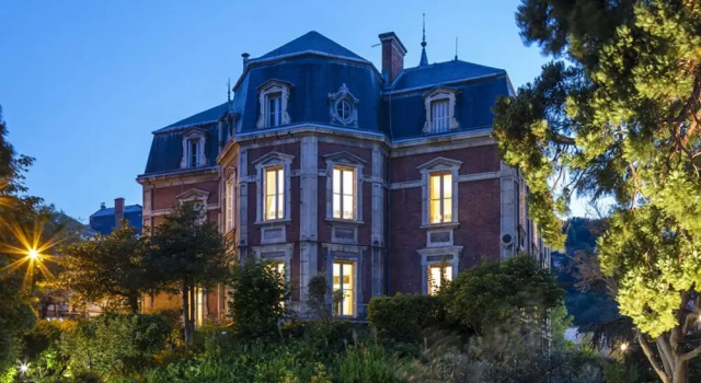 Logis Hotel Royal Saint-Mart, Забронировать Отель Ройя Пюи-де-Дом