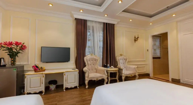 Cẩm Bình Hotel, Забронировать Отель Камфа Куангнинь