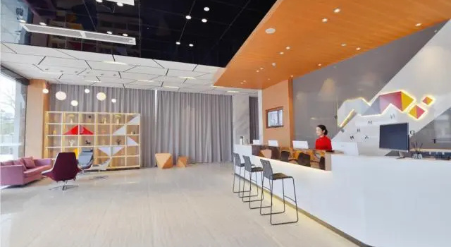 Borrman Hotel Maoming High-speed Railway Station, Book Hotel Maoming Hotels with a Parking, Parking