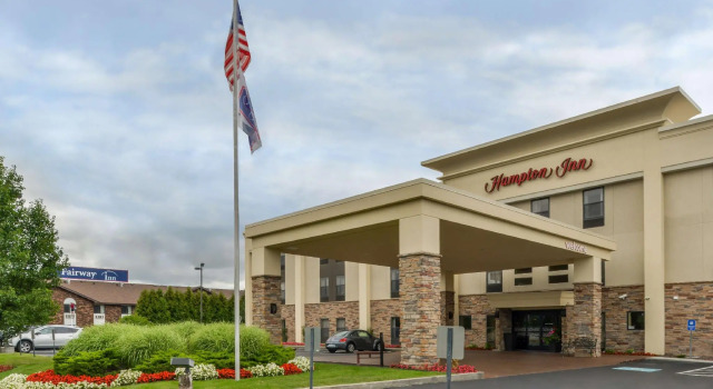 Hampton Inn Elkhart, Забронировать Отель Элкхарт Индиана