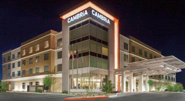 Четырёхместный номер Standard Hilton Garden Inn North Phoenix Scottsdale