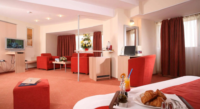 Отель Holiday Inn Bucharest - Times