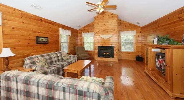 Cherry Blossom 11 3 Br cabin by RedAwning, Забронировать Отель Отели Great Smoky Mountains National Park с парковкой, Парковка
