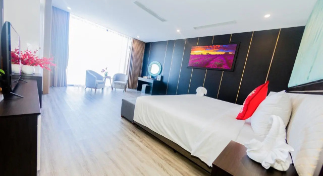 Люкс Grand DIAMOND HOTEL VÂN ĐỒN