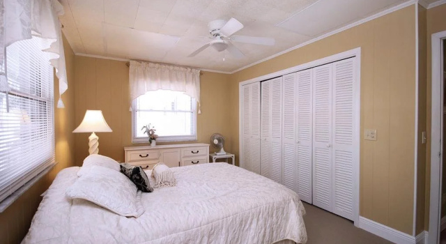 Pelican Beach Beach Front 4 s 4 Br home by RedAwning, Забронировать Отель Форт-Майерс-Бич Fort Myers Area