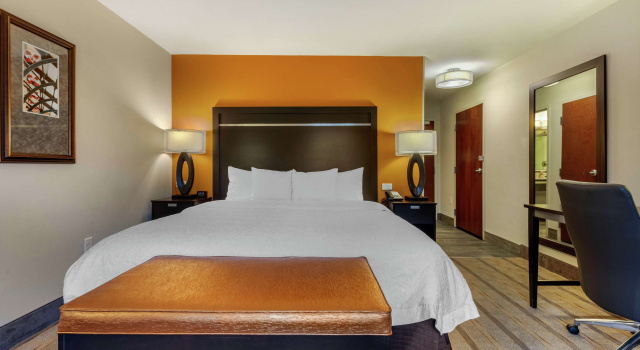 Hampton Inn & Suites Columbus