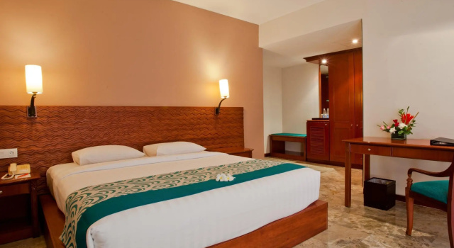 White Rose Kuta Resort, Villas & Spa, Забронировать Курортный отель Отели Легиан с парковкой, Парковка