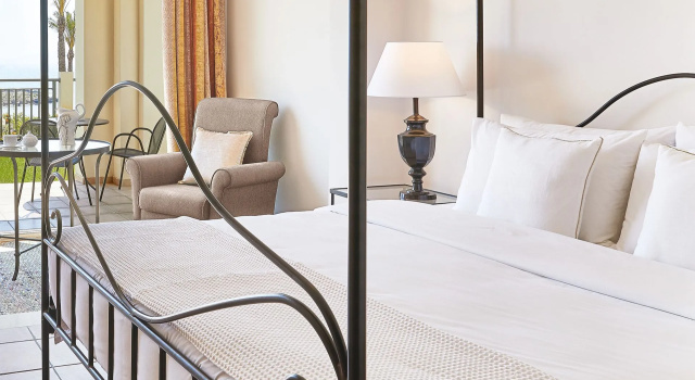 Бунгало семейное с видом на море Grecotel LUXME Oasis at Riviera Olympia & Aqua Park