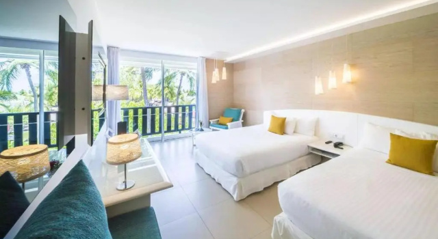 Четырёхместный номер Superior La Creole Beach Hotel & Spa