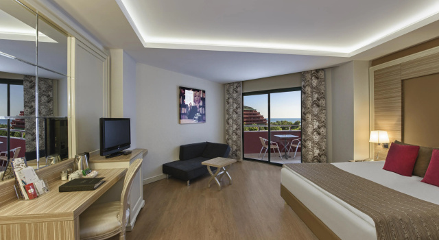 Delphin Deluxe Resort Hotel - All Inclusive