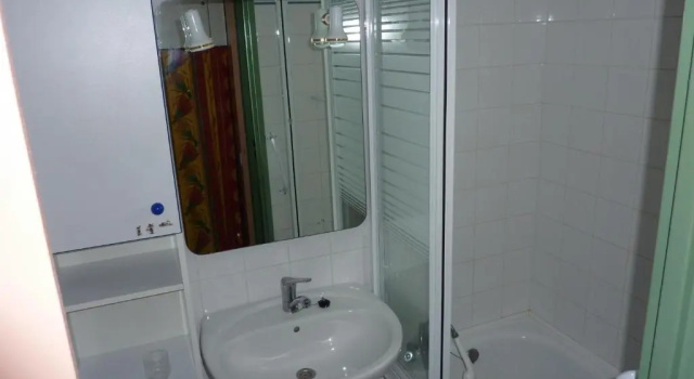 Jolie petite maison jumelée pour 4 pers. - 2070