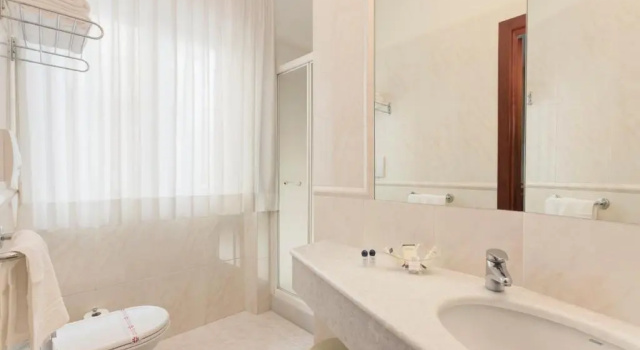 Трёхместный номер Standard Palace Hotel