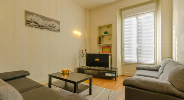 Appartement Romilly-sur-Seine, 4 pièces, 6 personnes - FR-1-543-195, Rezervovat Apartmán Romilly-sur-Seine 