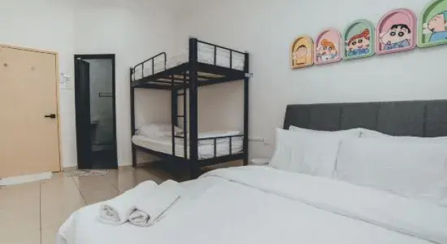 ShinChan Chill 14pax Homestay@Bukit Indah