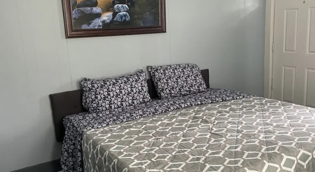Pontiac House for a short term rent, Забронировать Гостевой дом Понтиак Detroit Metropolitan Area