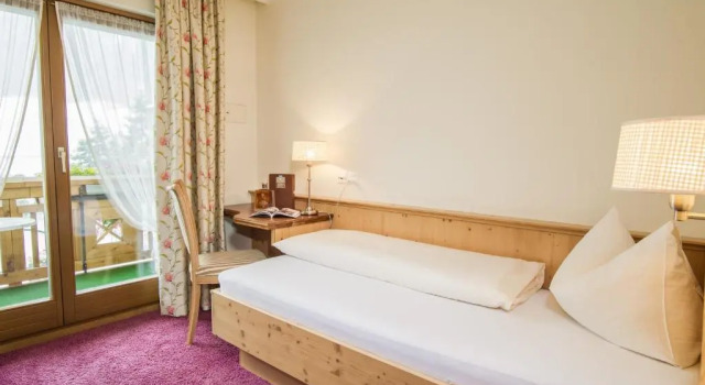 Hotel Post Sport- und Wellness, Забронировать Отель Отели Замнаун с завтраком, Завтраки