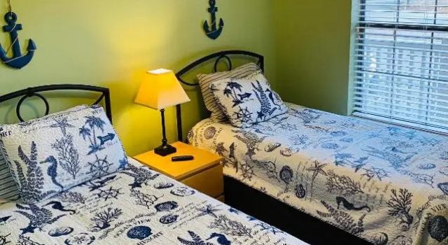 True Blue Hideaway, Забронировать Отель Отели Lowcountry с бассейном, Бассейн
