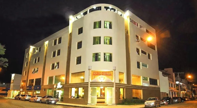 Hotel Ouro Norte, Забронировать Отель Отели и гостиницы Джанауба, Отель