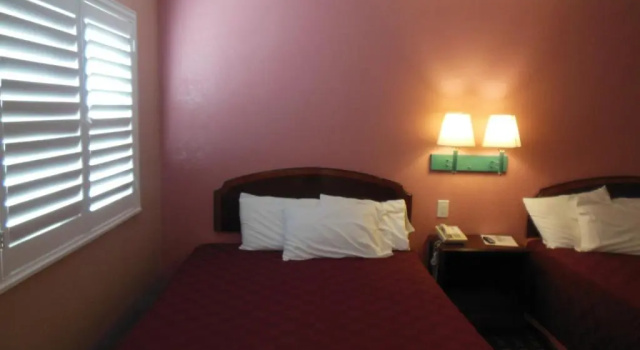 Четырёхместный номер Standard Sealamp Inn