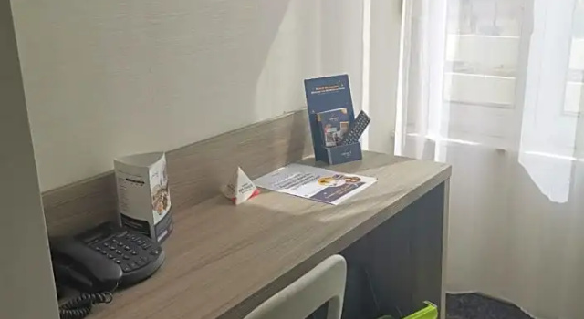 Двухместный номер Standard Hotel de la Gare Troyes Centre
