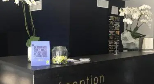 Hôtel La Chartreuse, Rezervasyon Otel Cahors Lot Valley, Saint-Cyr Dağı yakınındaki