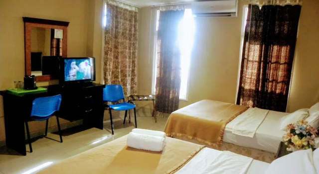 Двухместный номер Standard с балконом Hotel Meryland