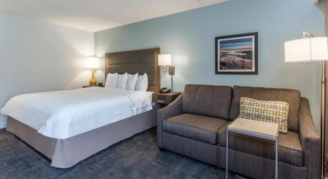 Номер Standard Hampton Inn Groton/Mystic