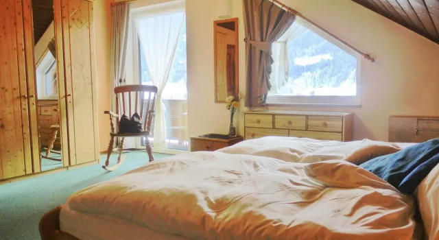 Large Apartment With Private South-facing Balcony and Panoramic Mountain View, Забронировать Апартаменты/квартира Санкт-Михаэль-им-Лунгау Качберг