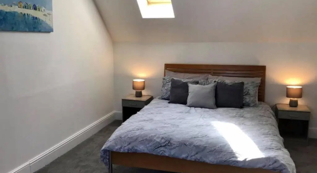 Large 5 bed 3 bath house 300 meters from beach and restaurants, Book Hotel Cornwall hoteller med parkering, Parkering