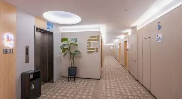 Rujia Hotel · NEO (Tangshan Leting Dazhao Road Store), Забронировать Отель Отели Таншань с парковкой, Парковка