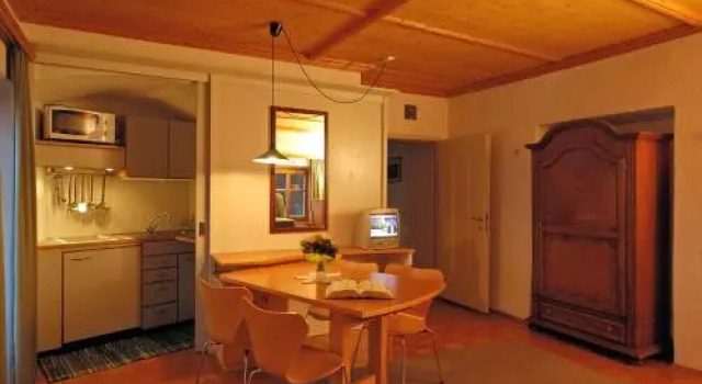 Residence Grünbacher, Забронировать Отель Issengo Трентино-Альто-Адидже