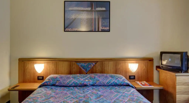 Четырёхместный номер Economy Hotel Cristina
