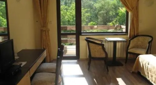 Villa Cherven, Book Villa Teteven Lovech