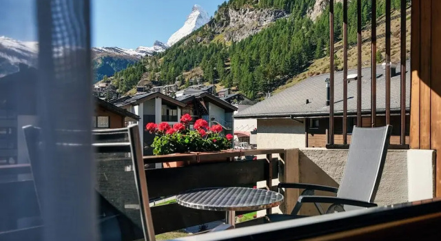 Двухместный номер Standard с видом на горы Hotel Ambassador Zermatt