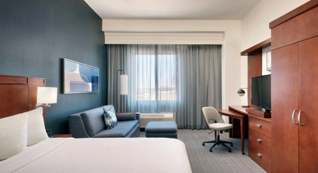Courtyard by Marriott Lincoln Downtown, Забронировать Отель Отели штата Небраски с завтраком, Завтраки