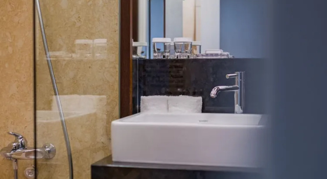 Двухместный номер Premium с видом на озеро InterContinental Genève by IHG