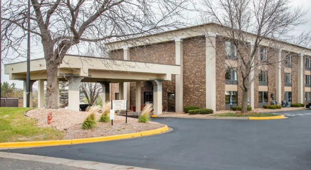 Holiday Inn Express & Suites Eden Prairie - Minneapolis by IHG, Забронировать Отель Иден-Прери штат Миннесота