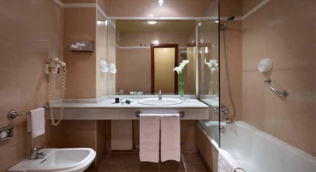 Трёхместный номер Standard Exe Hotel El Magistral
