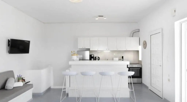 Коттедж с 2 комнатами Family Maisonette with pool #3