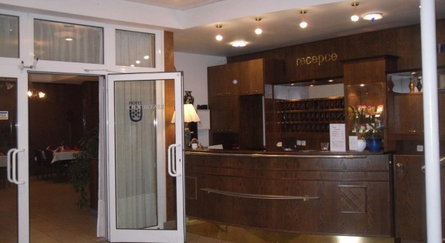 Hotel Annahof, Забронировать Отель Отели Чешско-Моравской возвышенности с парковкой, Парковка