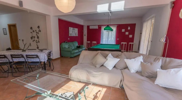 Villa Orlando Furioso, Брондау Вилла Motta Camastra Etna, Il Picciolo Golf Club маңындағы