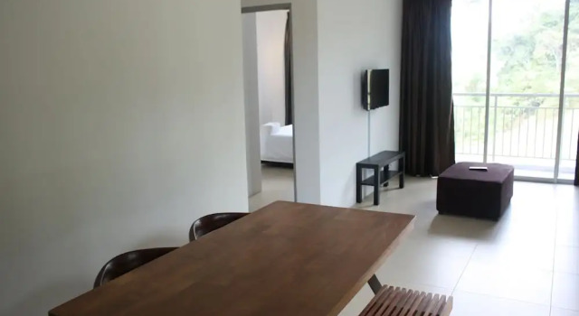 Двухместная семейная студия с балконом Cameron Strawberry Residence