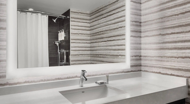 Четырёхместный номер Standard Bridgewater Marriott