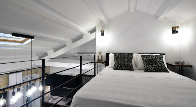 Queen 4 Apartment in the Heart of the Corfu Historical Old Town Center, Забронировать Апартаменты/квартира Корфу Греческие острова, рядом с Музей Соломоса