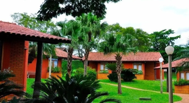 Четырёхместный номер Deluxe Hotel Estância Barra Bonita