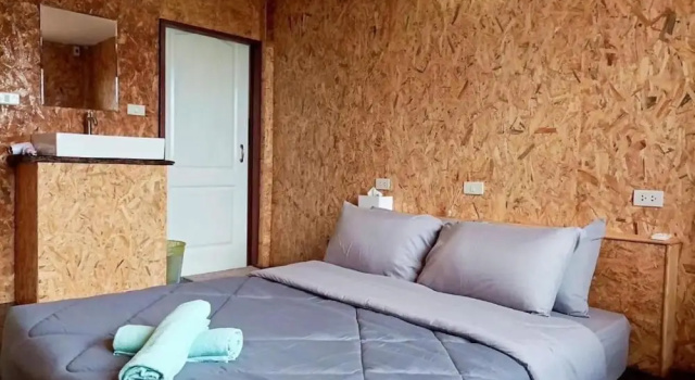 Номер Standard Parinya Hill Homestay & Cafe Koh Larn